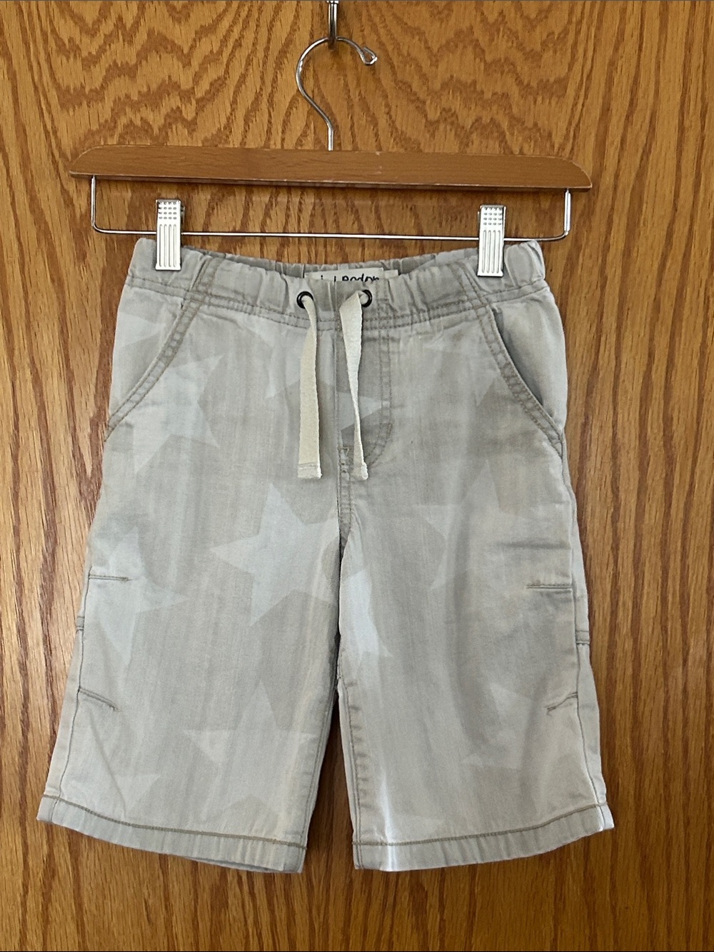 Mini Boden Boys Star Print Drawstring Kids Shorts - Light Gray Sz 5